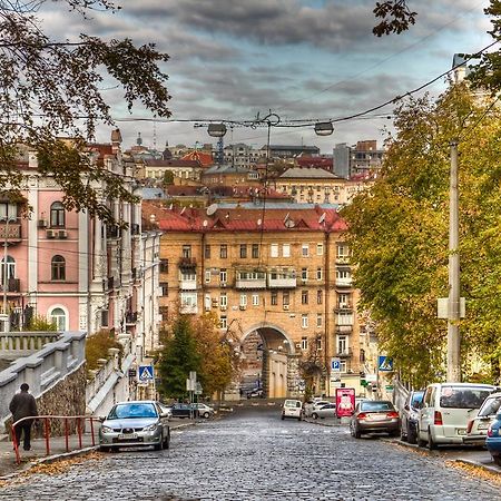 Two Bedroom Apartment On Liuteranska Street Kiev Esterno foto